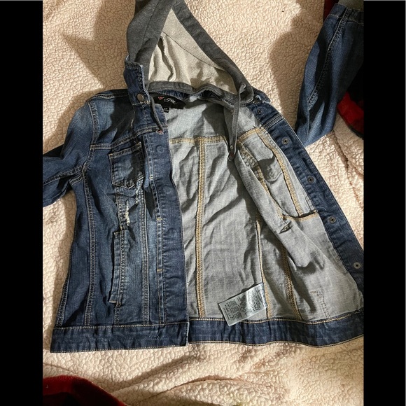 Jean jacket - Picture 5 of 5